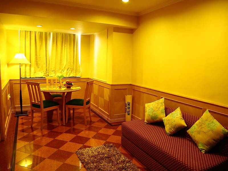 포츈 셀렉트 그랜드 리지 호텔 티루파티 외부 사진 A suite at the hotel