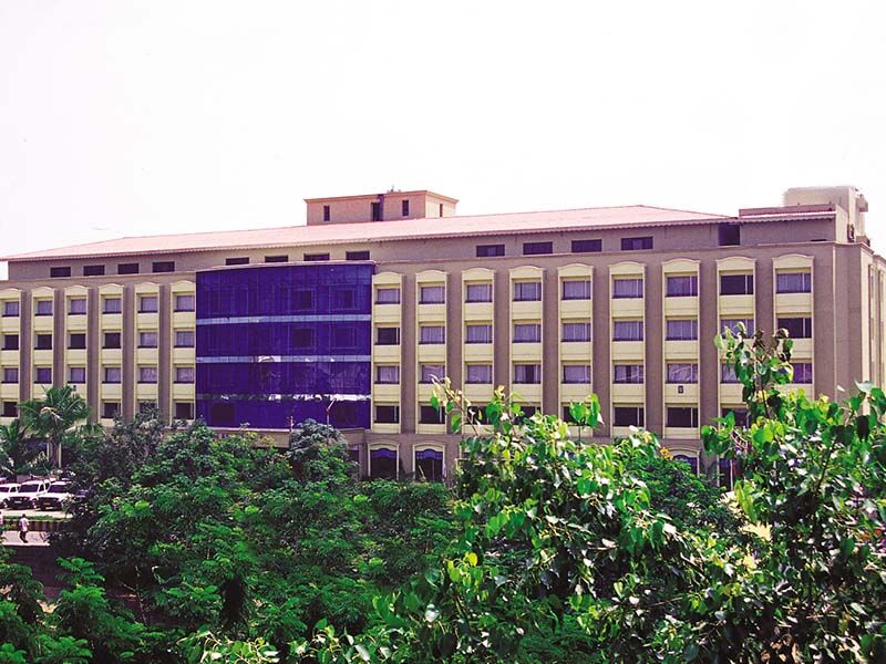 포츈 셀렉트 그랜드 리지 호텔 티루파티 외부 사진 The University of Lahore